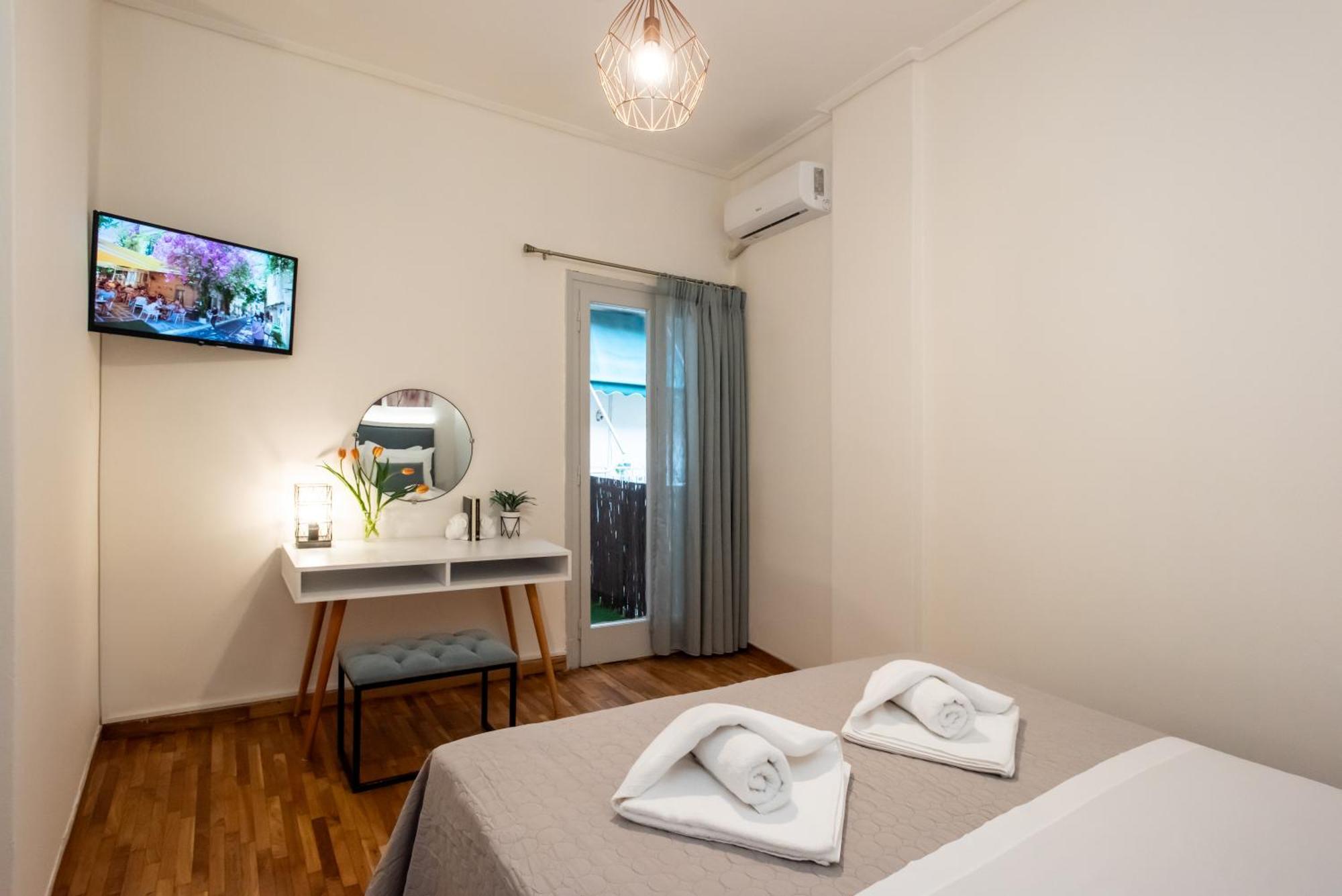 Relax Under Acropolis Apartment