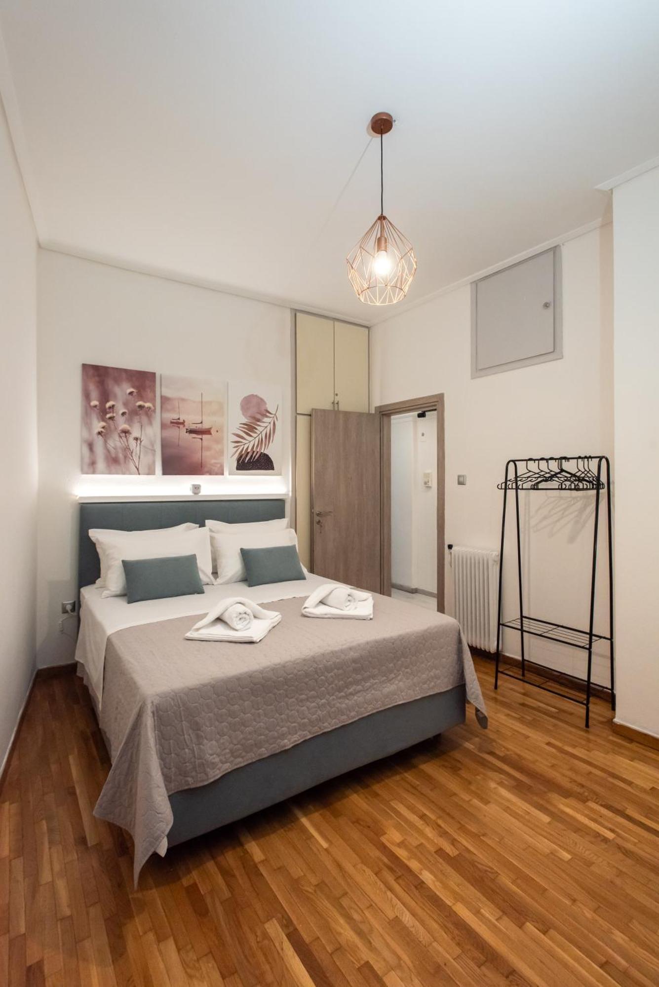 Relax Under Acropolis Apartment